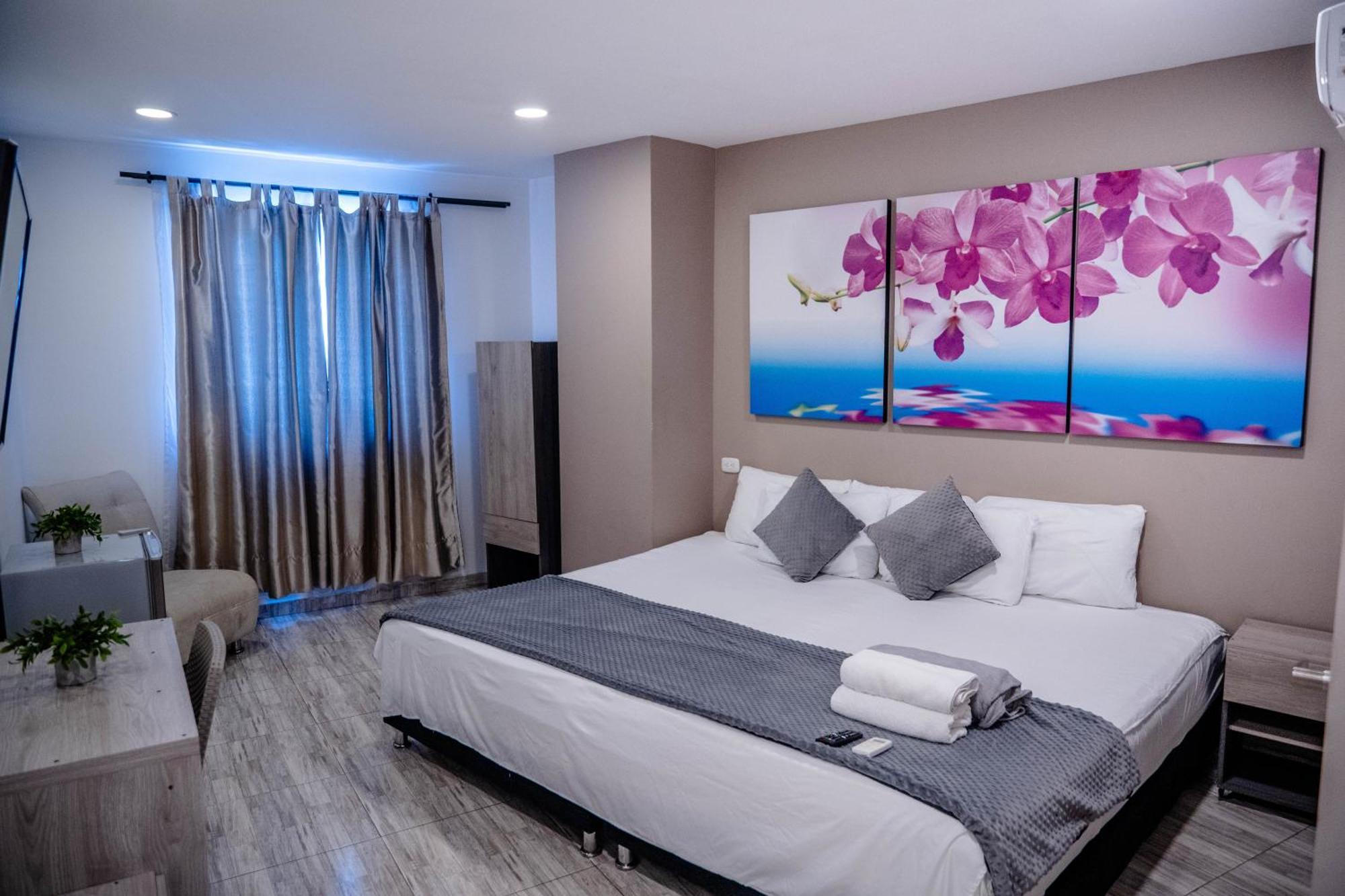 Bahia 79 Apartasuites Cerca Al Centro Cartagena Exteriör bild