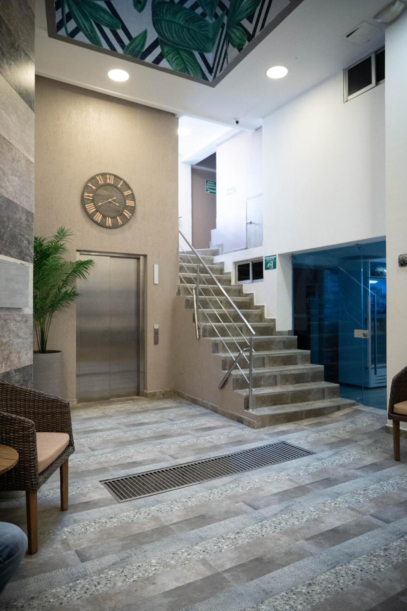 Bahia 79 Apartasuites Cerca Al Centro Cartagena Exteriör bild